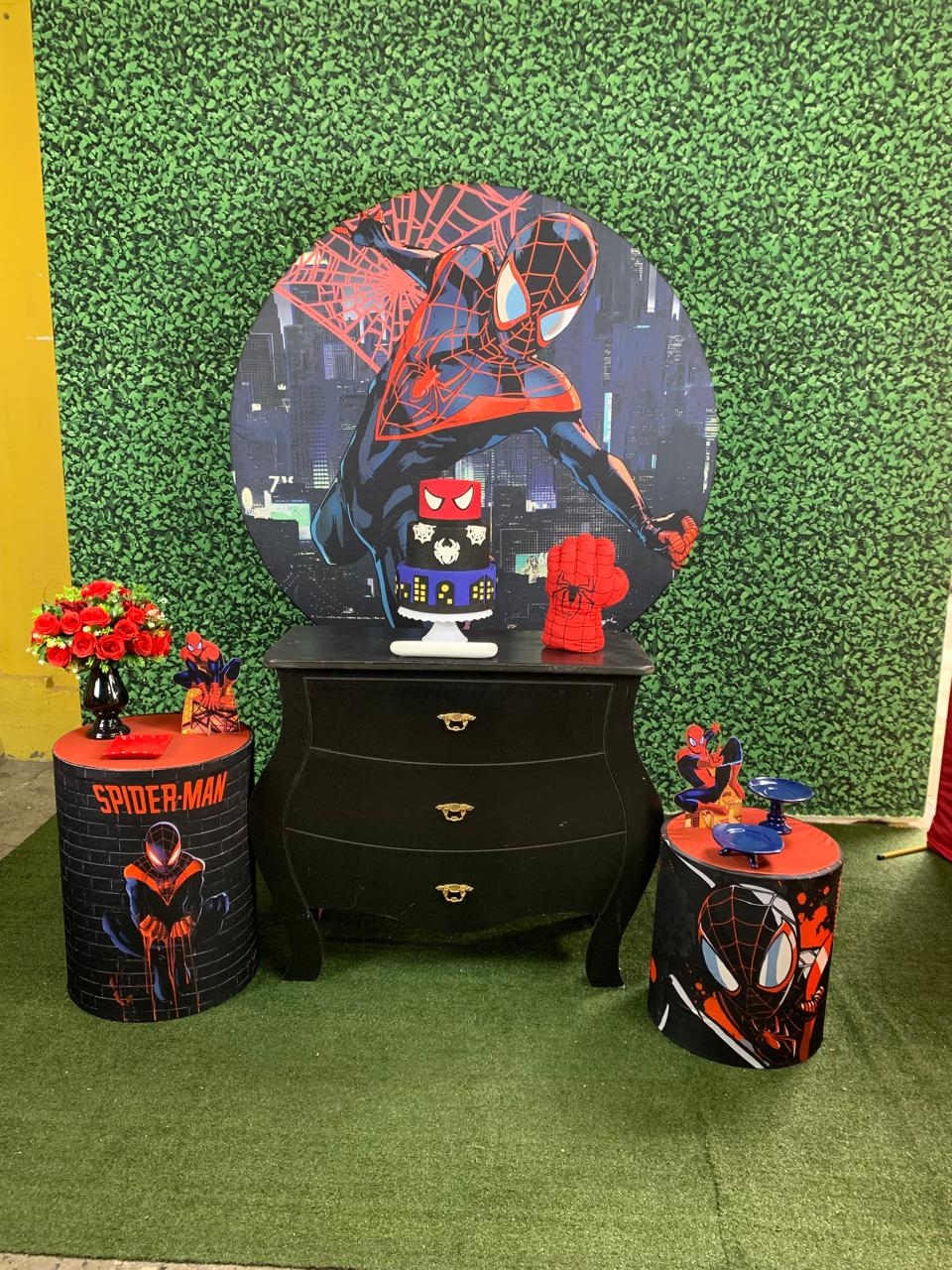 Kit Pegue E Monte Homem-Aranha (Ouro) - maya.locacoes