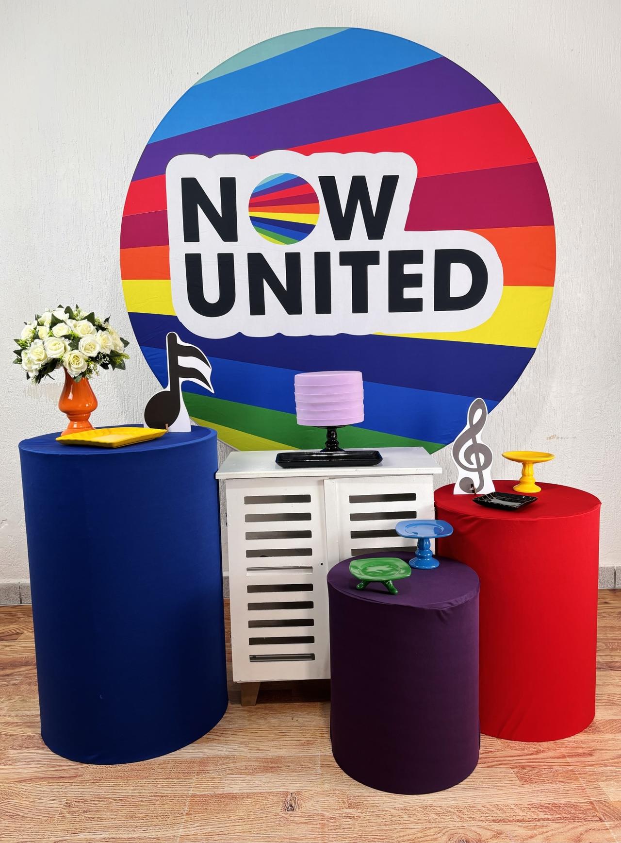 Kit Pegue E Monte Now United - Ouro - maya.locacoes