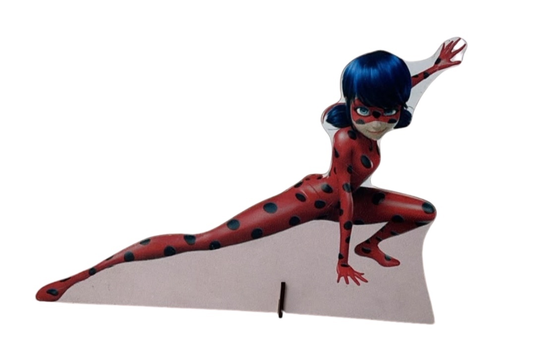 Display de Mesa Poderoso Ladybug 3 - maya.locacoes