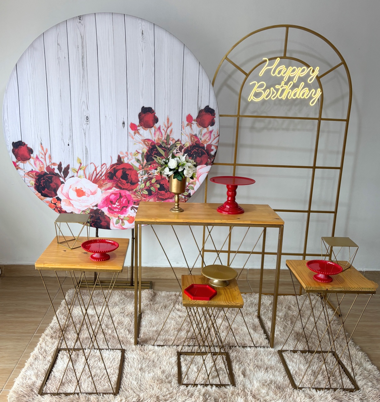 Floral Vermelho Com Painel Janela - Gi Festas  Pegue e Monte