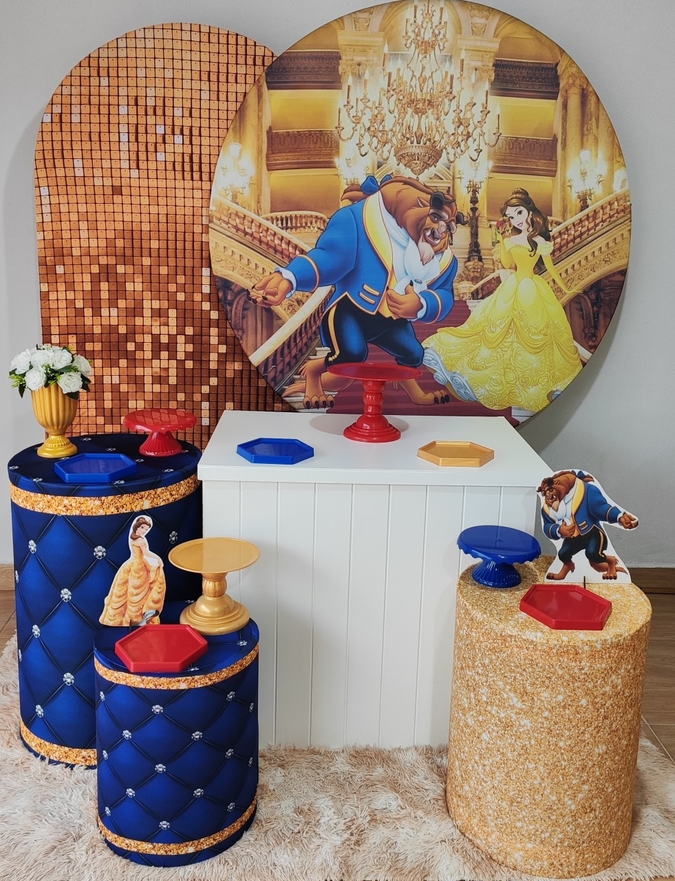 Bela E A Fera Painel Com Painel Romano - Gi Festas  Pegue e Monte
