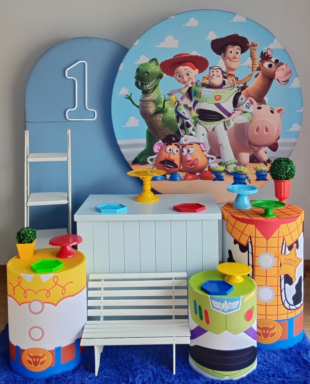 Toy Story Com Painel Romano - Gi Festas  Pegue e Monte