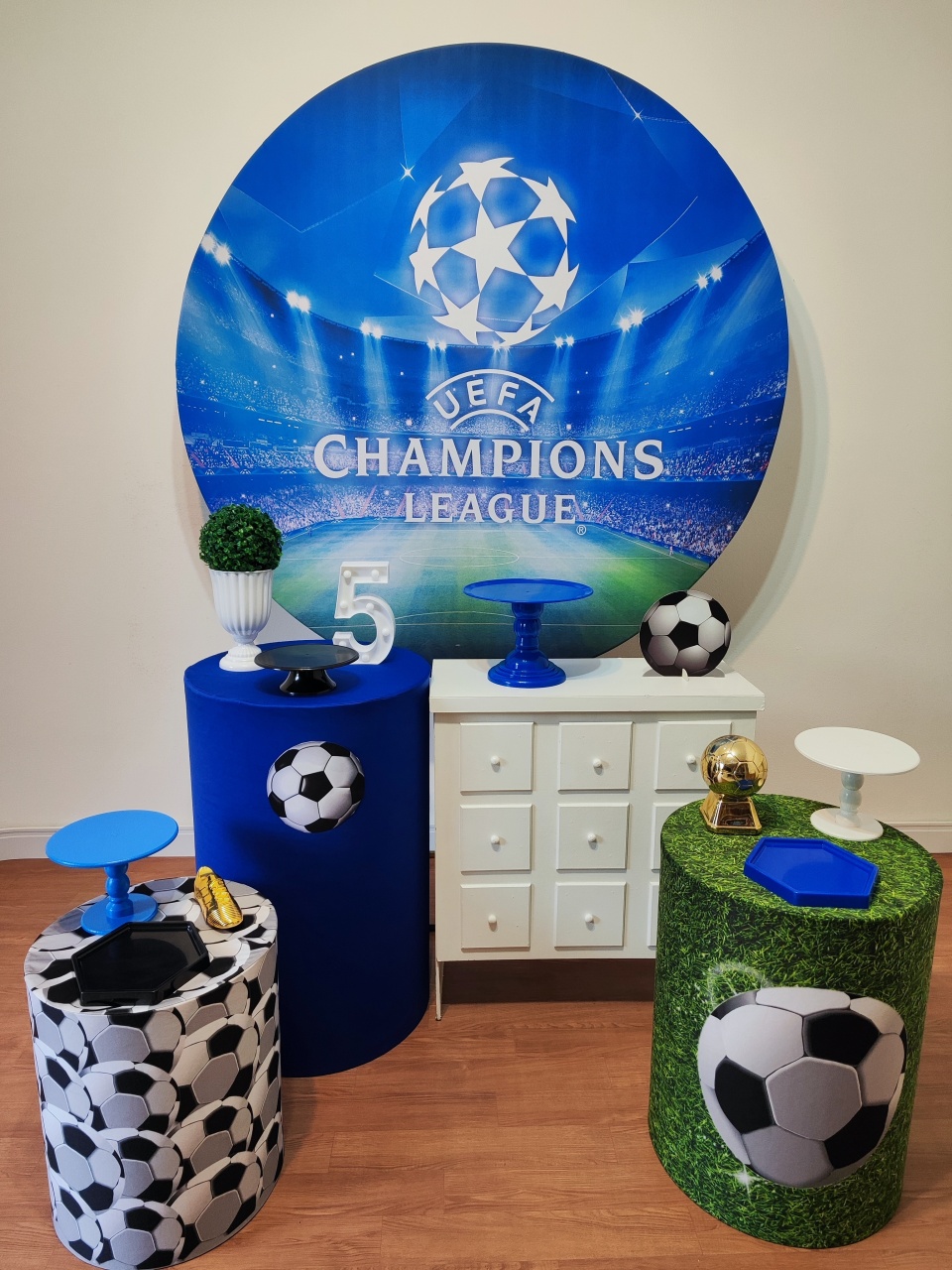 Champions Com Cômoda - Gi Festas  Pegue e Monte