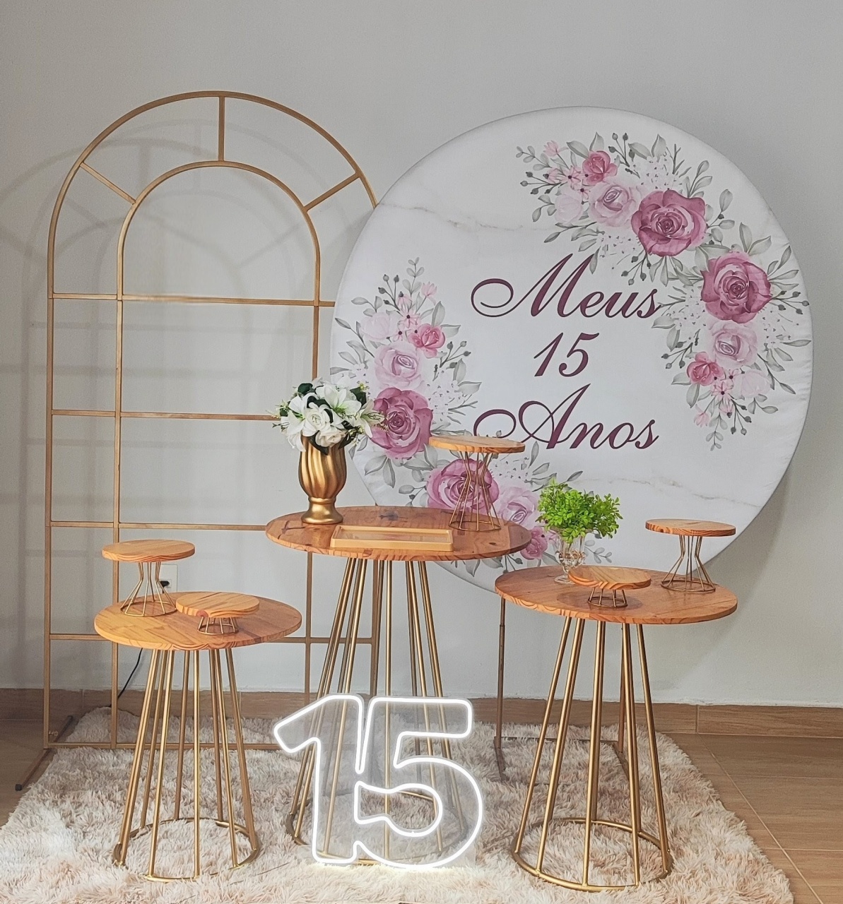 15 Anos Com Painel Janela - Gi Festas  Pegue e Monte