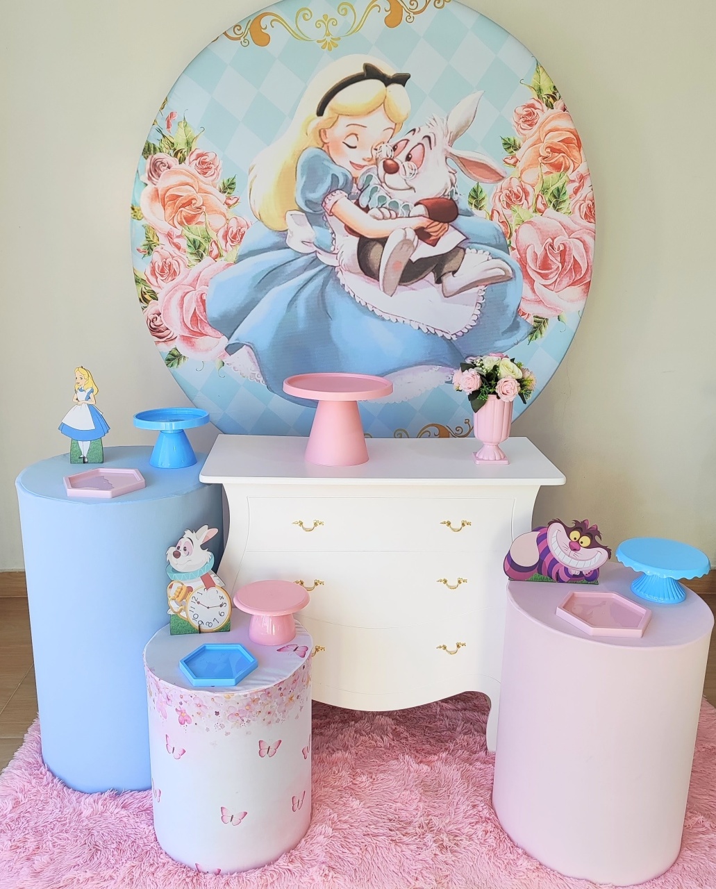Alice No País das Maravilhas Com Cômoda - Gi Festas  Pegue e Monte