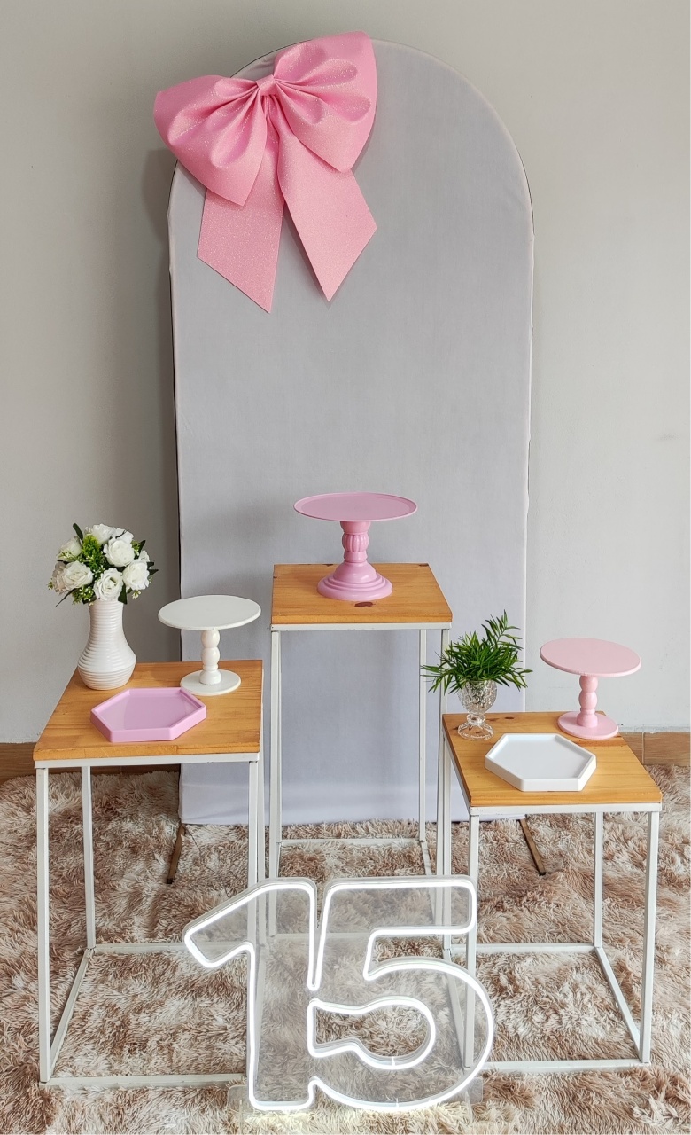 Romano Branco Com Laço Rosa - Gi Festas  Pegue e Monte