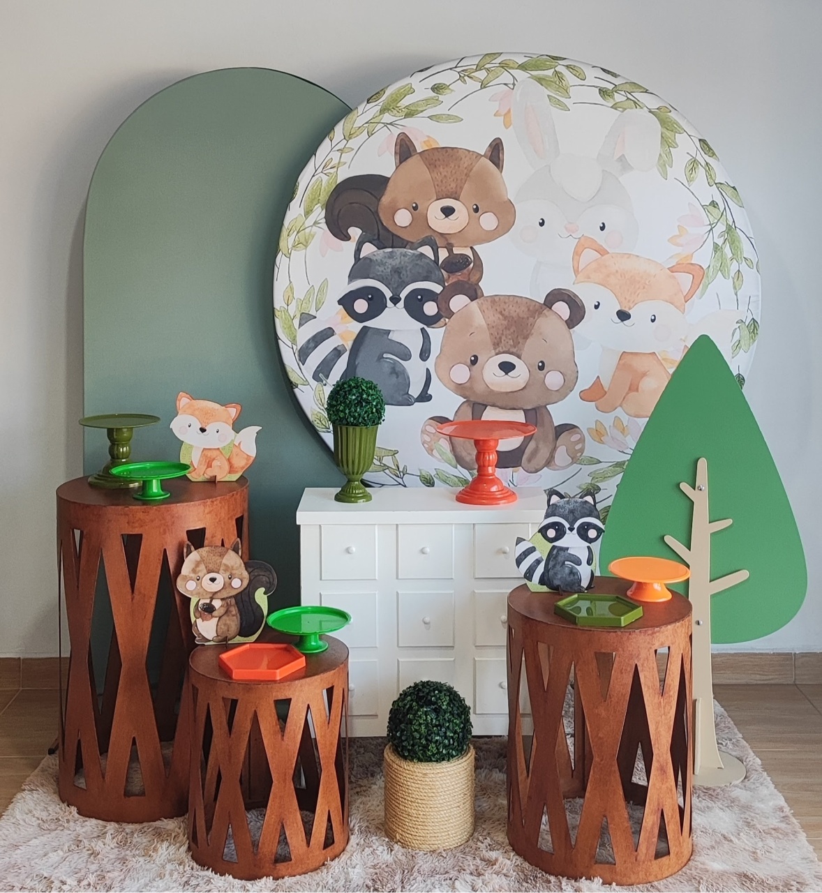 Bosque Encantado Com Painel Romano - Gi Festas  Pegue e Monte