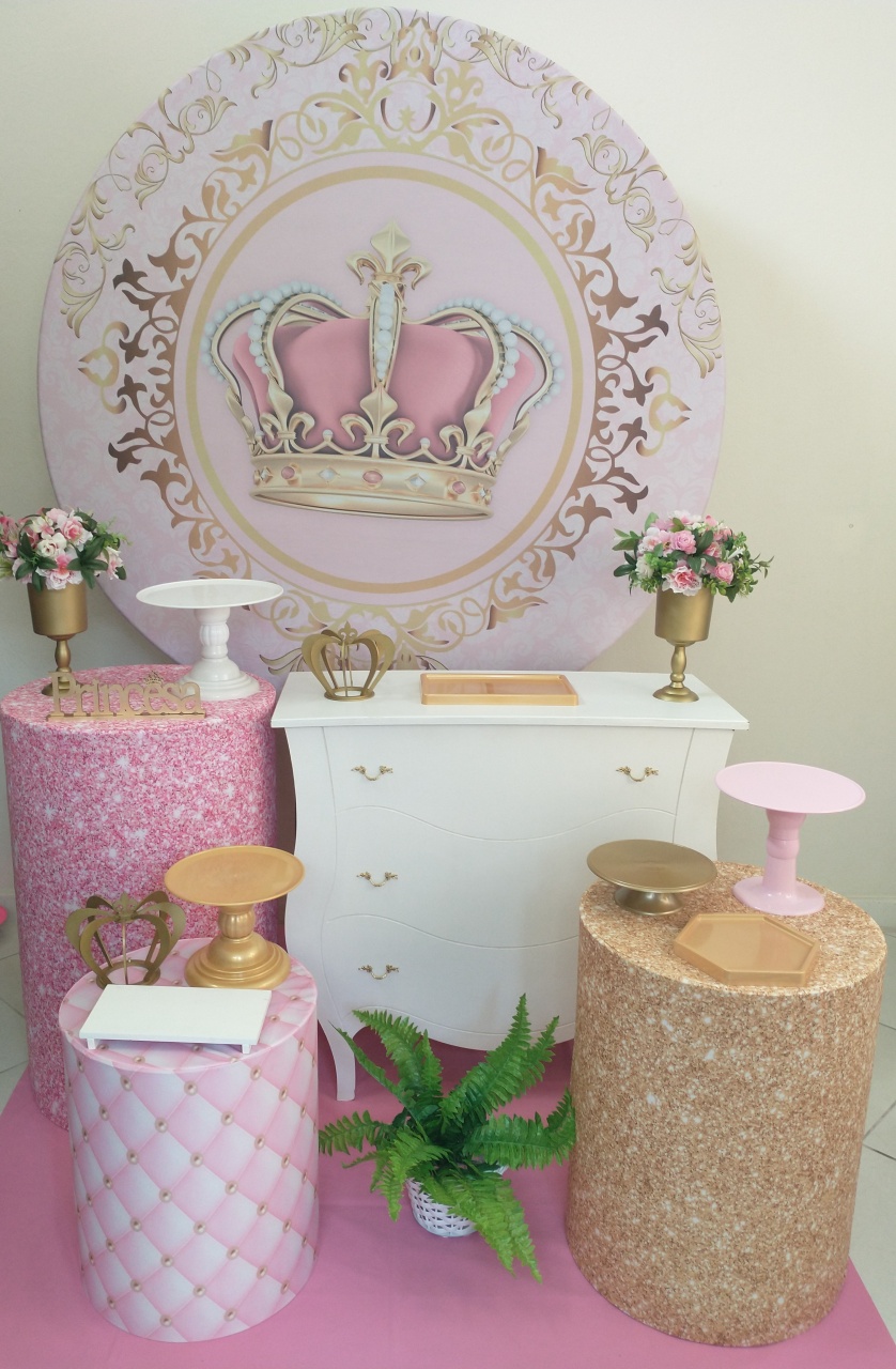 Realeza Com Cômoda - Gi Festas  Pegue e Monte