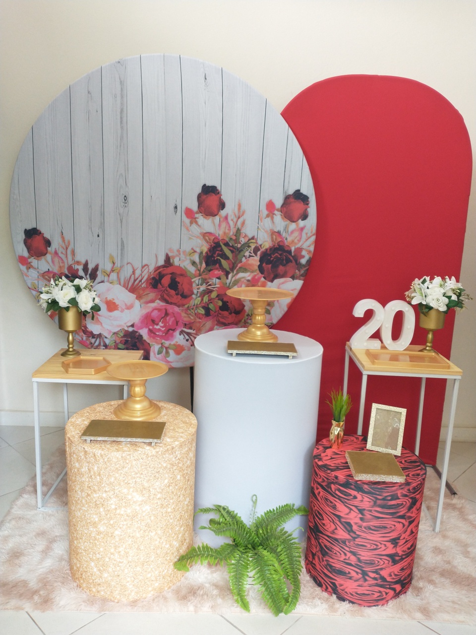 Floral Vermelho, Romano - Gi Festas  Pegue e Monte