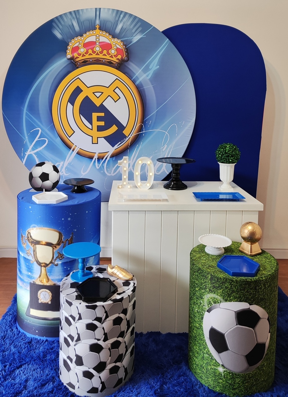 Real Madrid Com Painel Romano - Gi Festas  Pegue e Monte