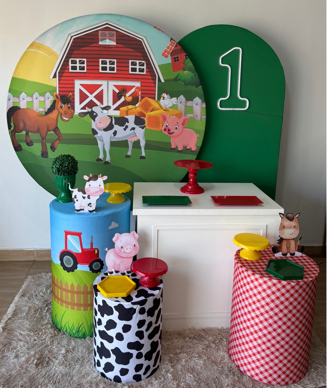 Fazendinha Com Painel Romano - Gi Festas  Pegue e Monte