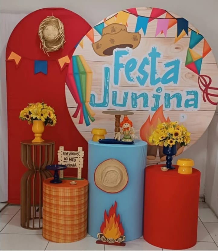 Kit Arraiá Fundo Madeira Chapeu Festa Junina Azul Diamante - Inspire Festas