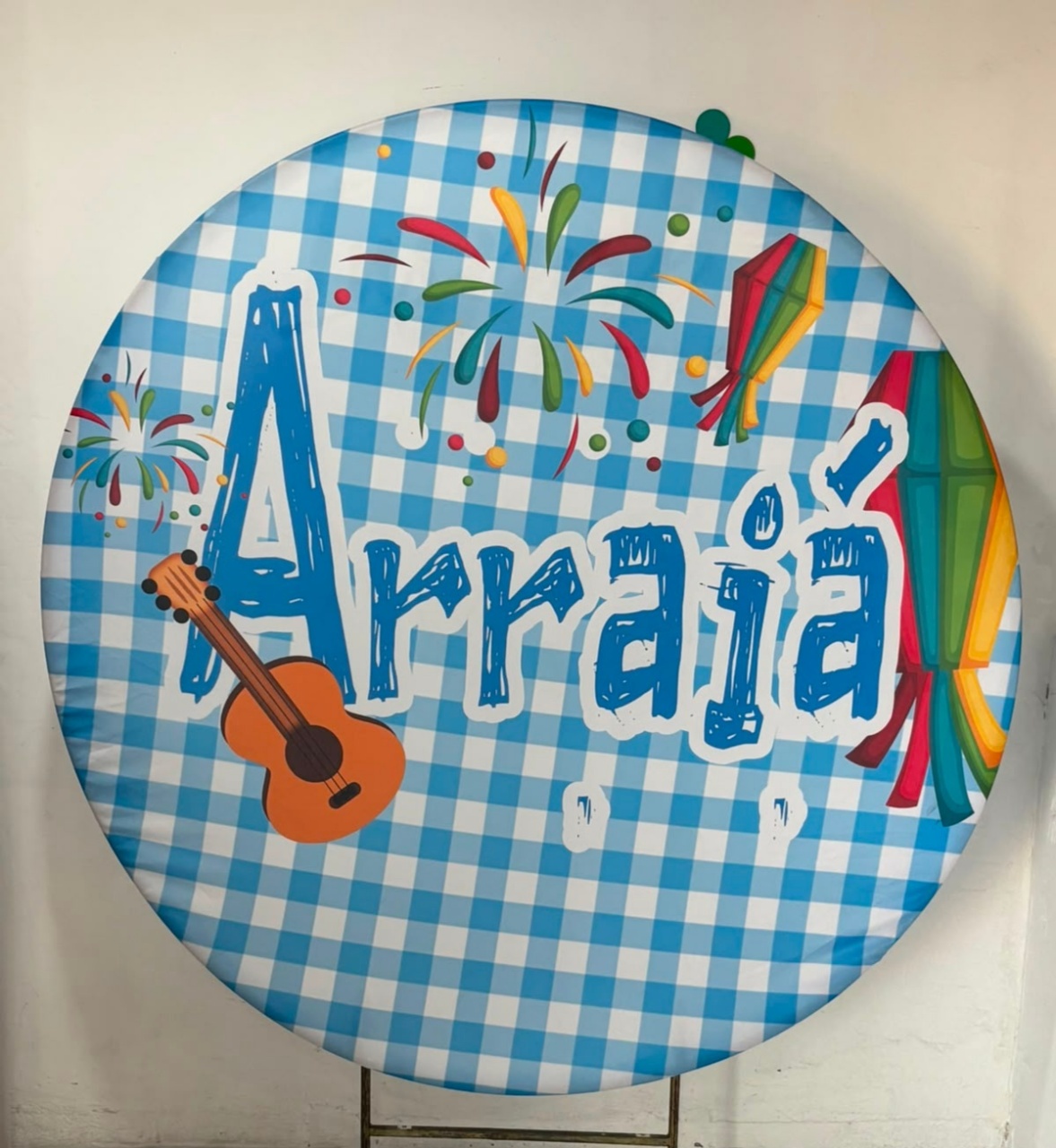 Painel Arraiá Azul Xadrez Com Violão - Inspire Festas