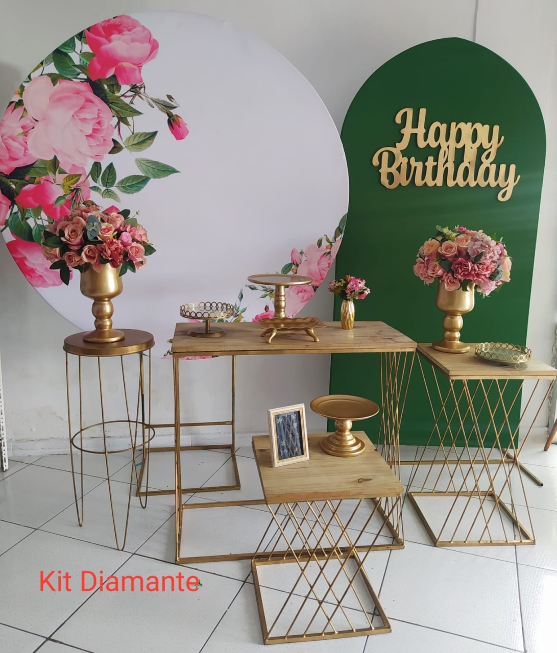 Kit Floral Branco Com Rosa Diamante - Inspire Festas
