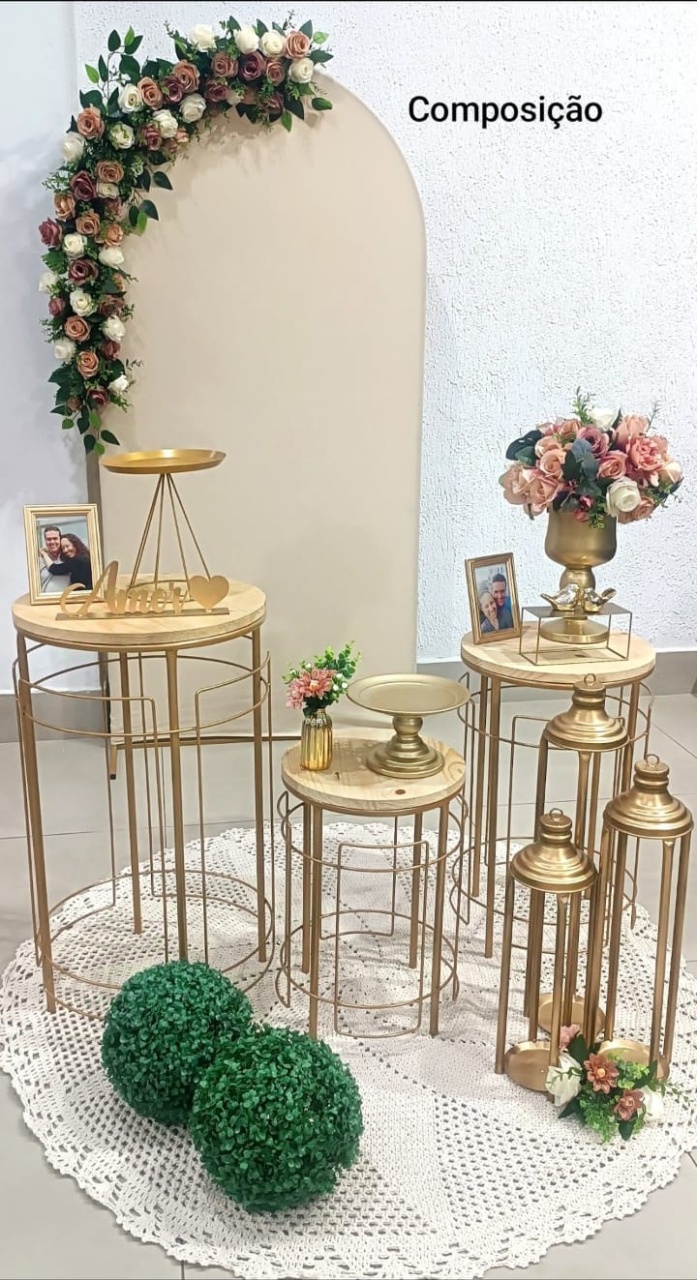 Kit Arco Floral Com Cilindro Dourado Painel Romano Nude Composição - Inspire Festas