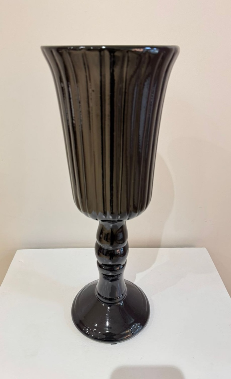 Vaso de Cerâmica Preto - Felicittà Festas
