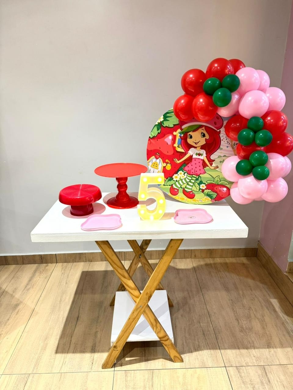 Festa Na Mesa Moranguinho Adolescente - Felicittà Festas