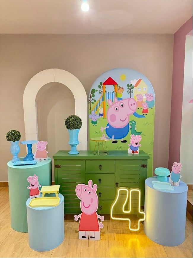 Peppa E George Pig Kit Diamante Romano  Cômoda Verde Painel Vazado - Felicittà Festas