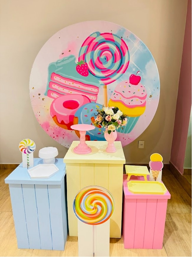 Confeitaria Kit Prata Com Mesas Cubo - Felicittà Festas