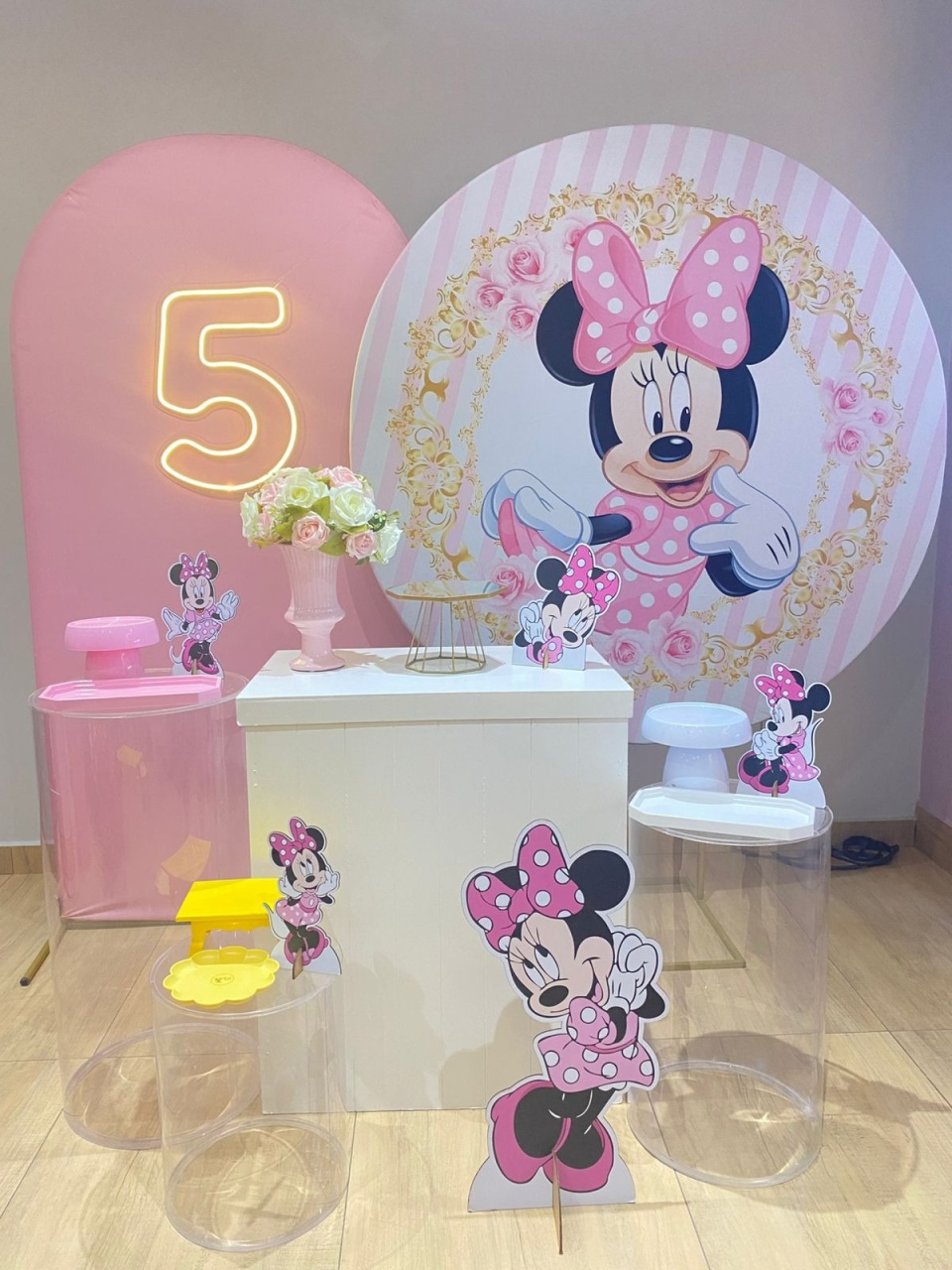 Minnie Mouse Rosa Kit Diamante Com Cilindros Em Acrílico - Felicittà Festas