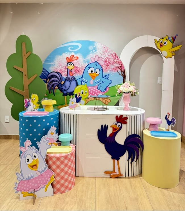 Galinha Pintadinha Kit Diamante Com Painel Vazado, Displays Extras E Árvore - Felicittà Festas