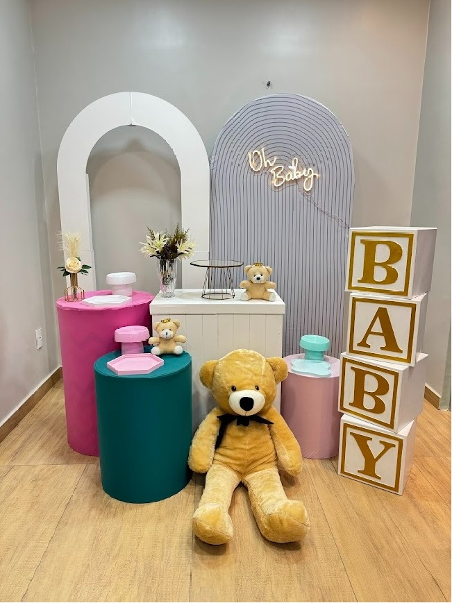 Composição Romano Diamante Chá Revelação Cores Variadas Com Urso E Cubos - Felicittà Festas