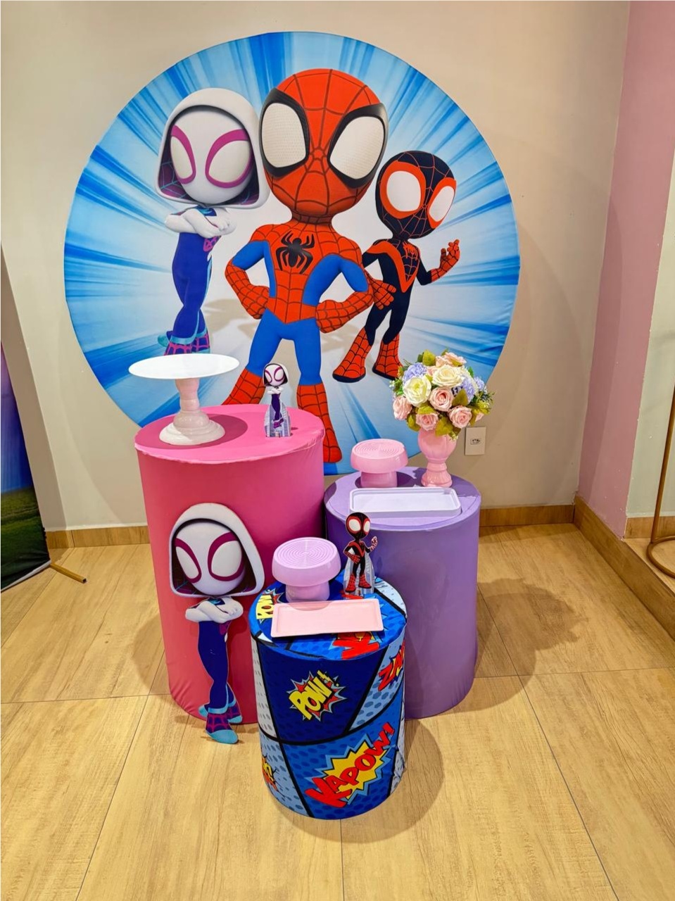 Spidey E Os Amigos Kit Prata Painel Redondo Mulher Aranha - Felicittà Festas