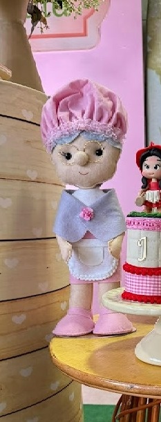 Vovozinha da Chapeuzinho Vermelho de Feltro - Felicittà Festas