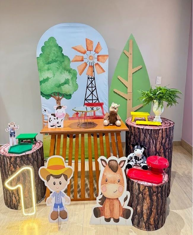 Fazendinha Kit Diamante Mesa Triângulo E Painel de Árvore - Felicittà Festas