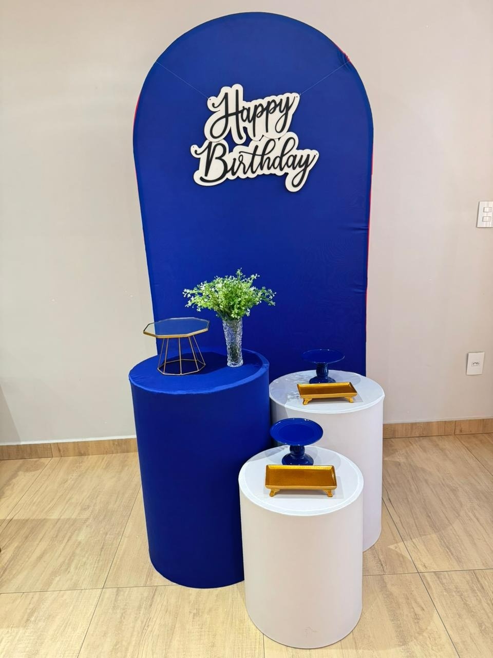 Composição Romano Azul Com Cilindros Acessórios Em Cerâmica - Felicittà Festas