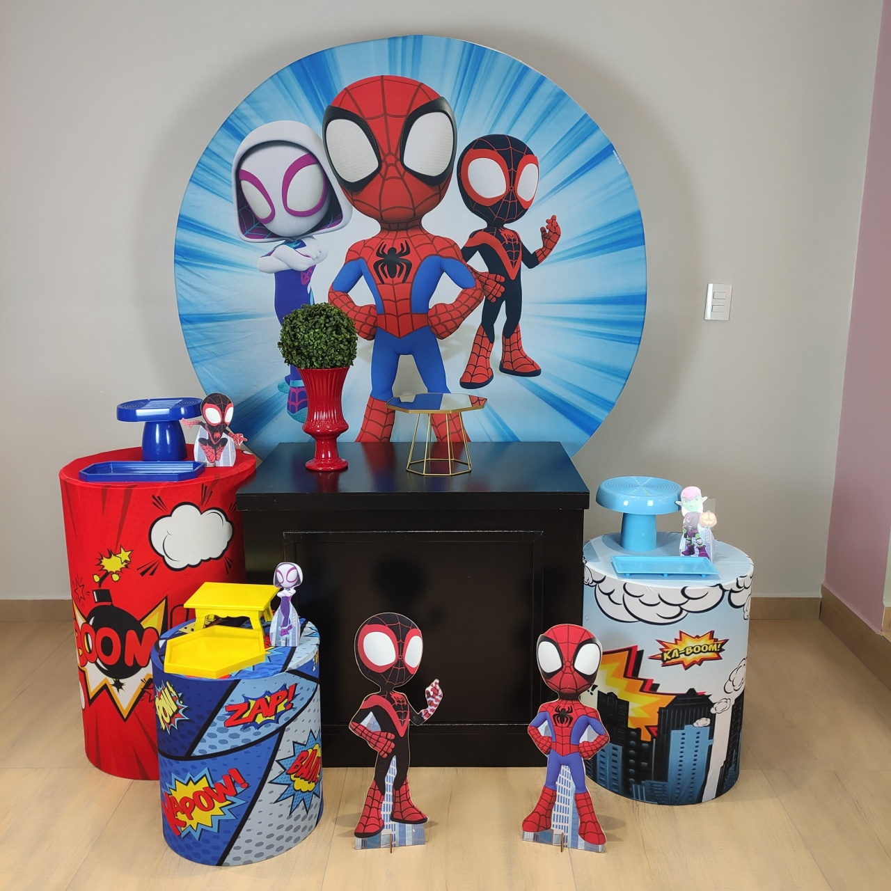 Spidey E Os Amigos Kit Ouro Com Cilindros Super-Herói - Felicittà Festas