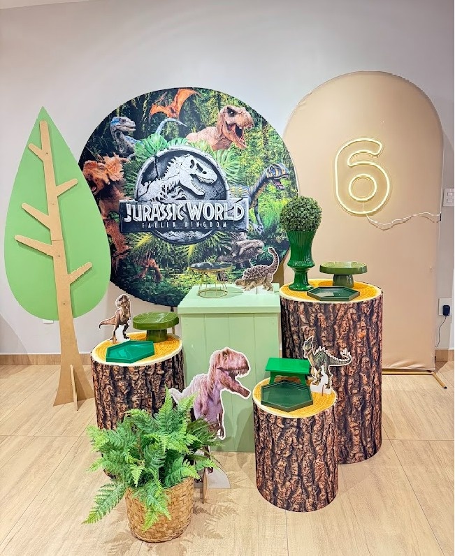 Jurassic World - Dinossauro - Kit Diamante Com Árvore - Felicittà Festas