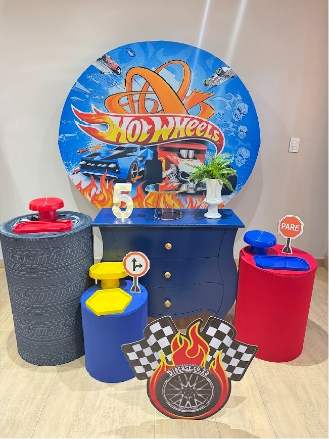 Hot Wheels Kit Ouro Mesa Bombe - Felicittà Festas