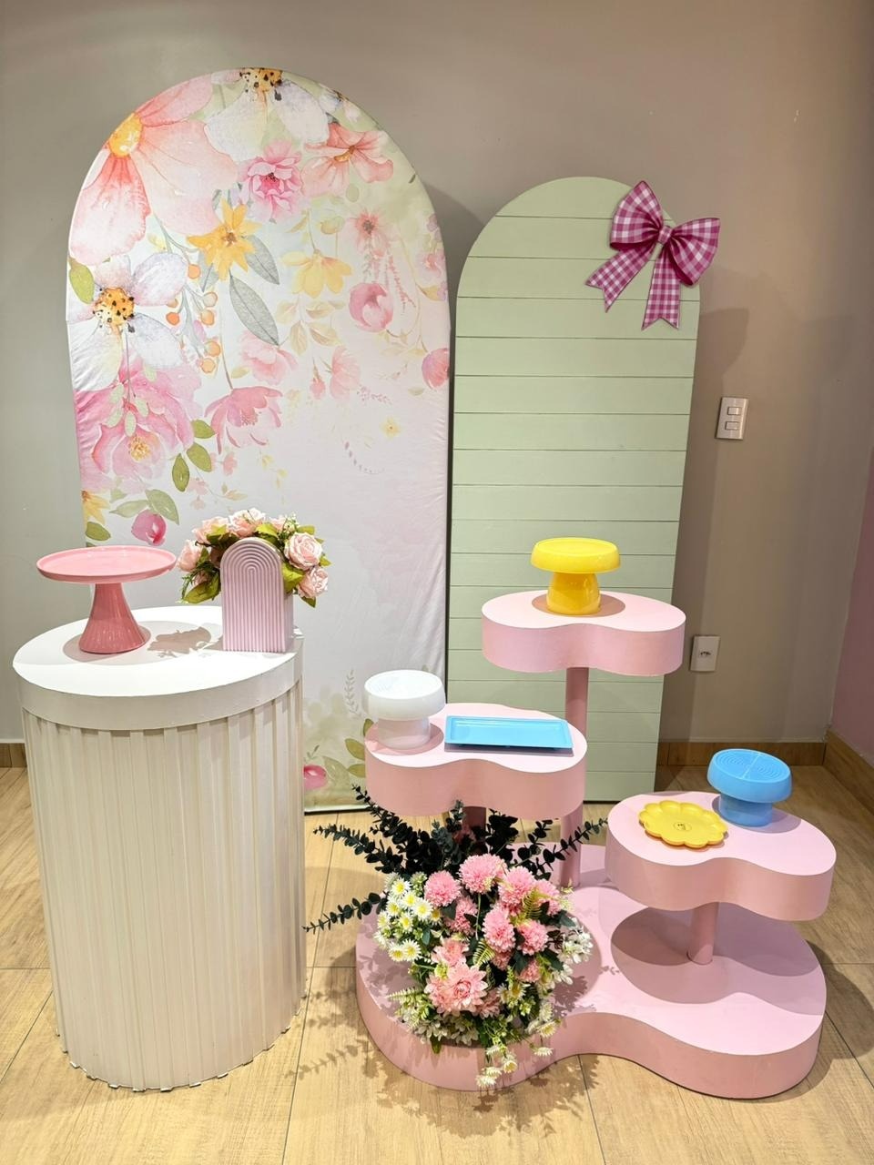 Jardim Composição Premium Com Mesa Suspensa - Felicittà Festas