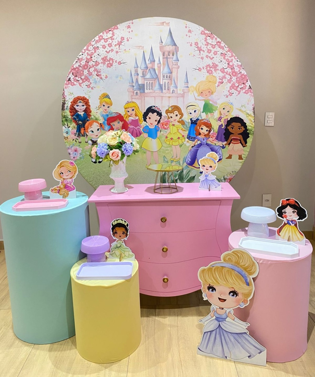 Princesas da Disney Baby Kit Ouro Com Cômoda Rosa - Felicittà Festas