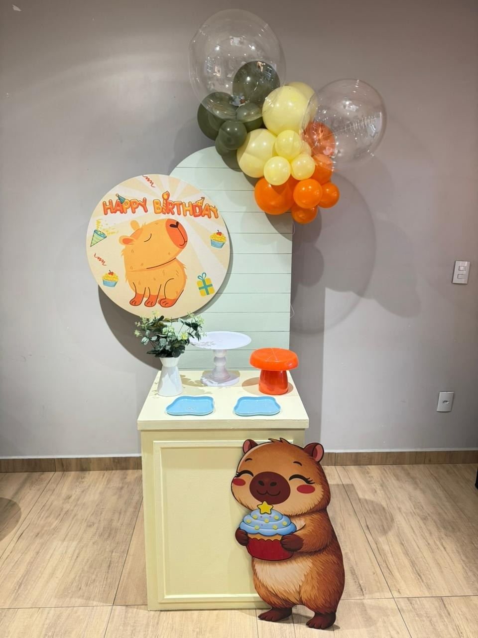 Capivara Composição Painel Degradêdê Mesa Única Mdf - Felicittà Festas