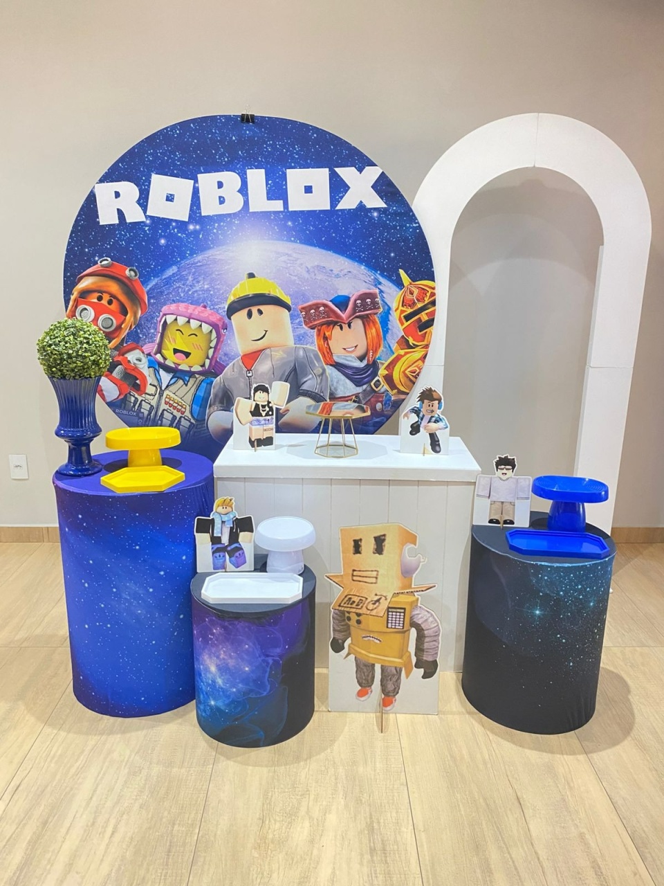 Roblox Kit Diamante Com Painel Vazado - Felicittà Festas