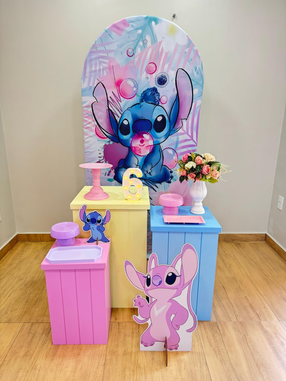 Stitch Composição Romano E Mesas Cubos Mdf - Felicittà Festas