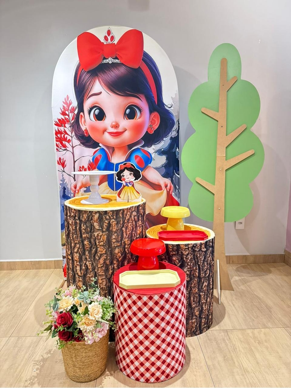 Branca de Neve Baby Kit Prata Capa Tronco Com Árvore - Felicittà Festas