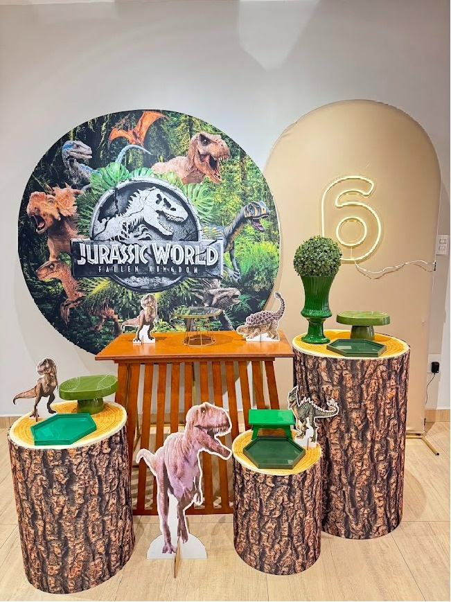 Jurassic World - Dinossauro - Kit Diamante Mesa Triangulo - Felicittà Festas