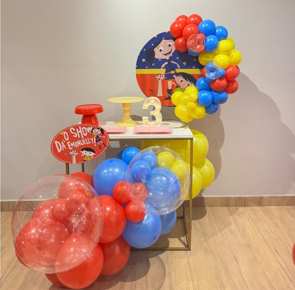 Festa Na Mesa Show da Luna Com Personalização Nome da Criança - Felicittà Festas