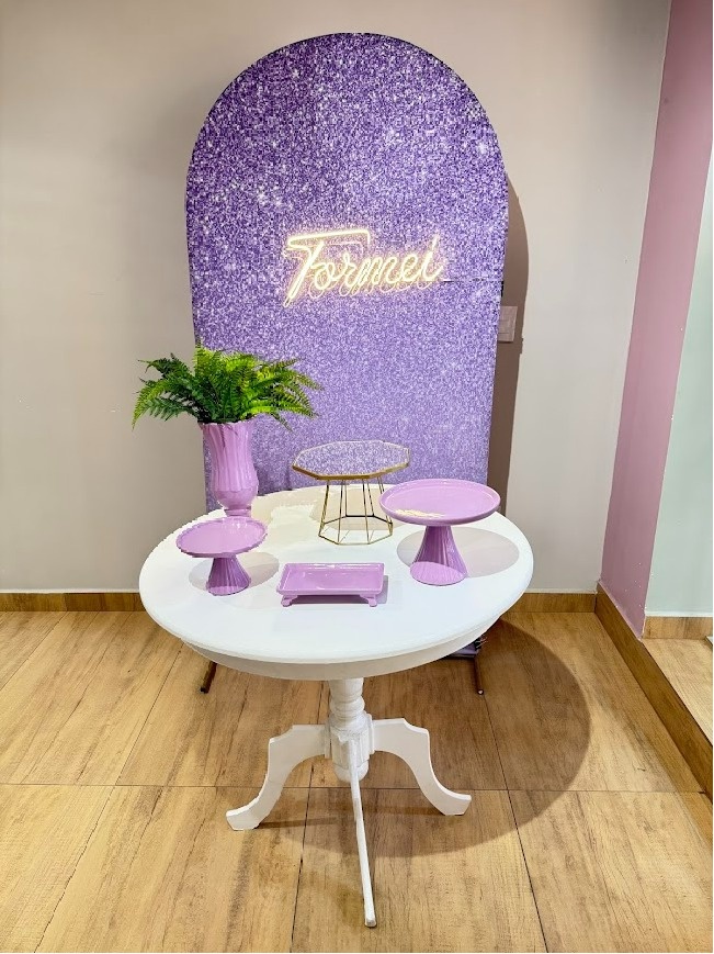 Formei- Painel Lilás - Felicittà Festas