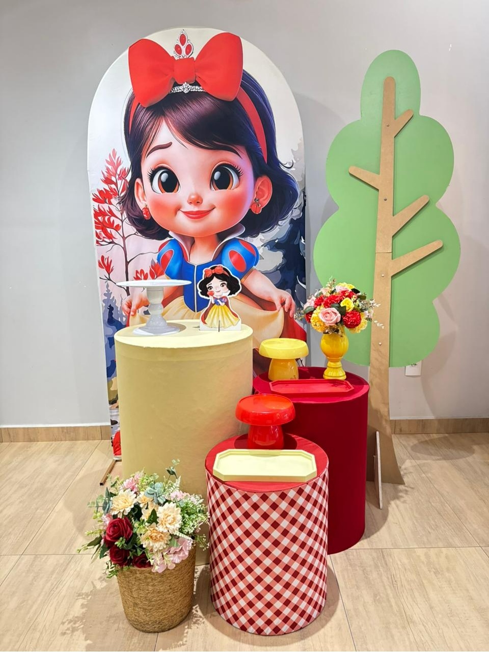 Branca de Neve Baby Kit Prata Com Árvore - Felicittà Festas