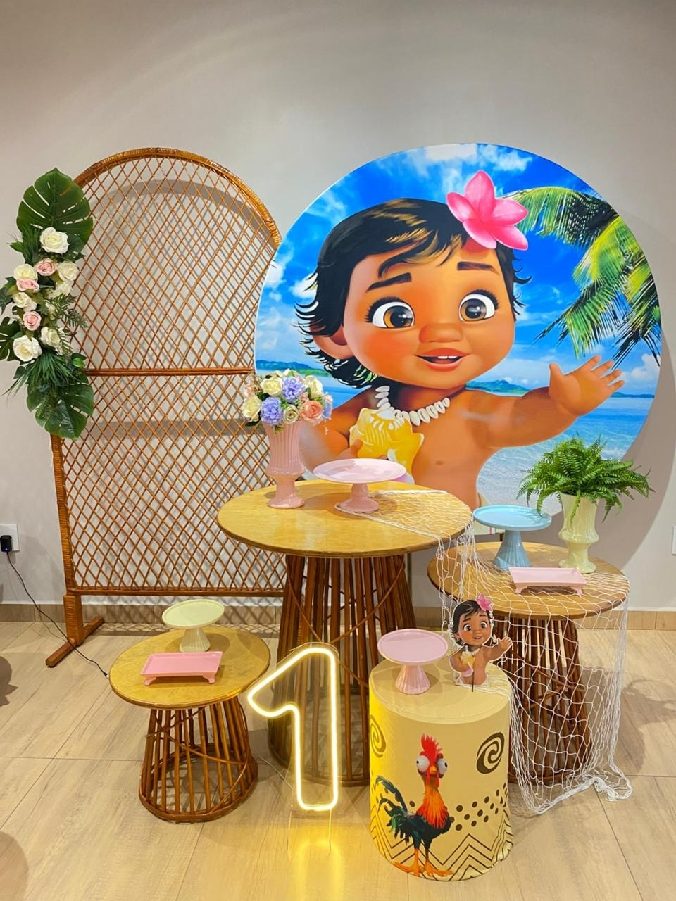 Moana Baby Composição Especial Com Mesas Vime - Felicittà Festas