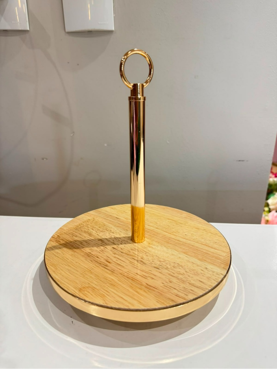 Doceira de Ferro E Madeira Dourada - Felicittà Festas