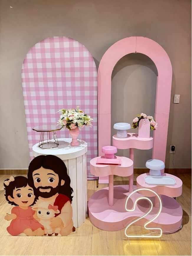 Jesus Meu Melhor Amigo Premium  Com Mesa Orgânica Suspensa - Felicittà Festas