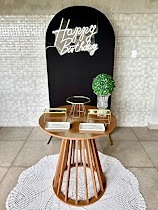 Composição Painel Romano E Mesa Marrom  - Adulto - Felicittà Festas