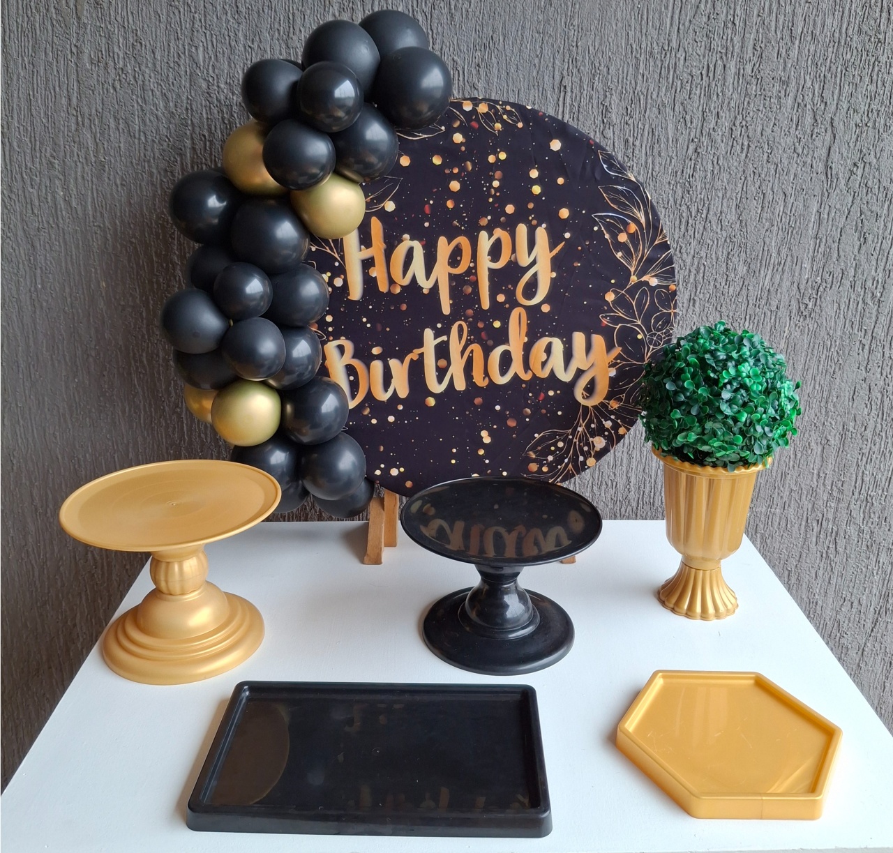 Mini Kit Happy Birthay Preto E Dourado - Pegue e Monte da Janaa