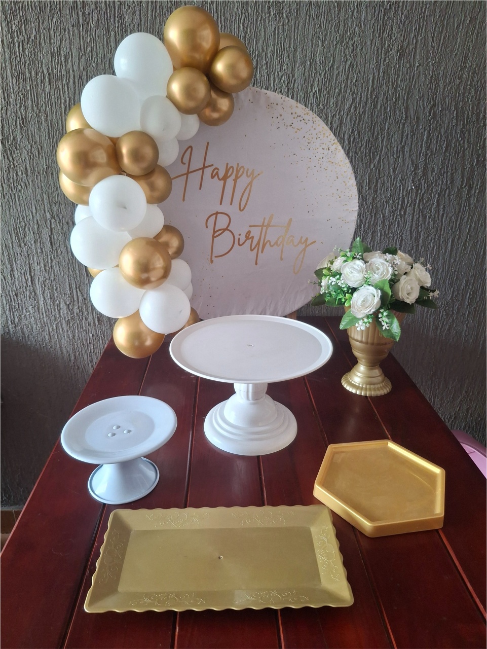 Mini Kit Happy Birthay Dourado E Branco - Pegue e Monte da Janaa