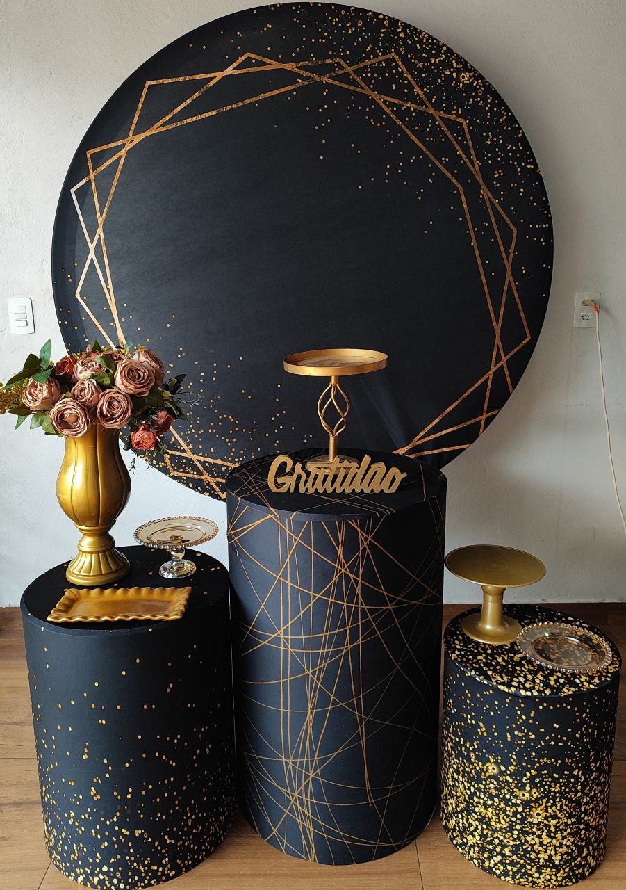 Kit Preto Com Dourado  - Pacalu Locações 